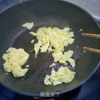 鸡蛋炒黄花菜的做法步骤：7