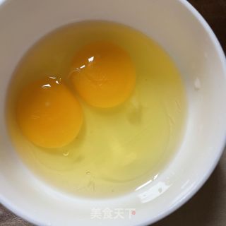 丝瓜炒鸡蛋的做法步骤：1