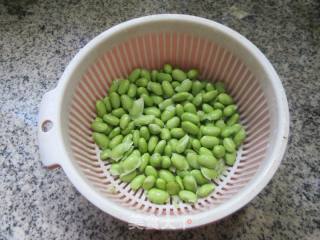 黑木耳毛豆炒佛手瓜的做法步骤：2