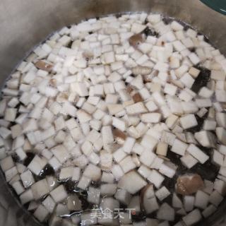 杏鲍菇烧肉丸的做法步骤：3