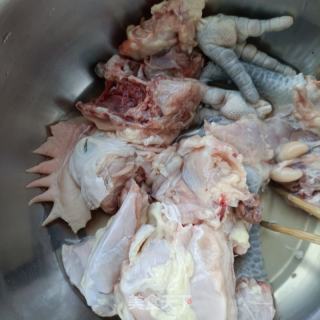 莲藕玉米炖公鸡的做法步骤：2