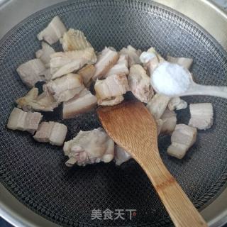 鸡翅花肉烧笋干的做法步骤：12