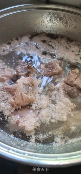 霸王花排骨汤的做法步骤：2