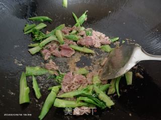芥兰牛肉的做法步骤：3