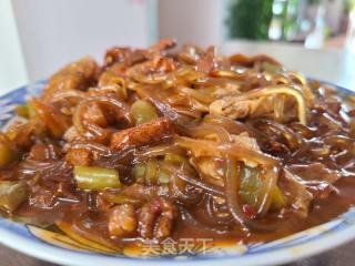 五花肉炖酸菜粉条的做法步骤：8