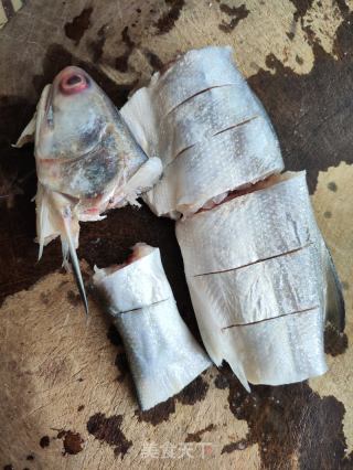 香煎马友鱼的做法步骤：1