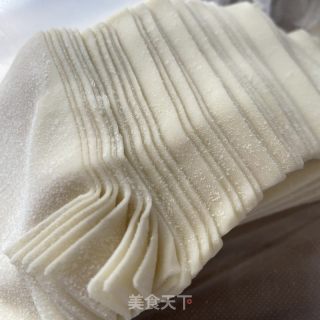 玉米鲜肉馄饨的做法步骤：2