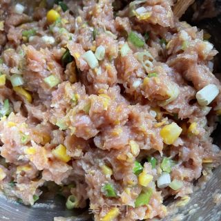 玉米鲜肉馄饨的做法步骤：6