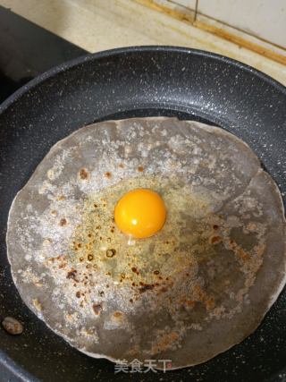 培根生菜卷饼的做法步骤：2