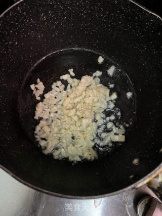 蒜蓉秋葵的做法步骤：3