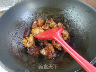 红烧鸡翅根排骨的做法步骤：11