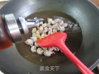 花螺炒鸡爪的做法步骤：3