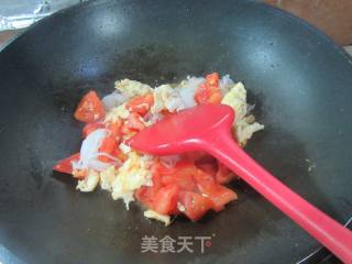 番茄鸡蛋炒魔芋结的做法步骤：8