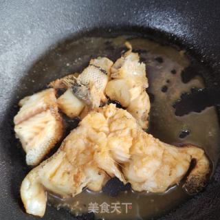 香煎鳕鱼的做法步骤：4