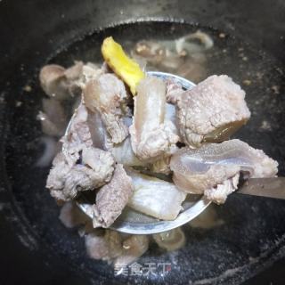 牛腩萝卜汤的做法步骤：5