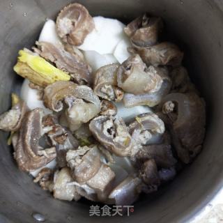 牛腩萝卜汤的做法步骤：9