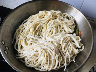 羊肉手工焖面的做法步骤：9