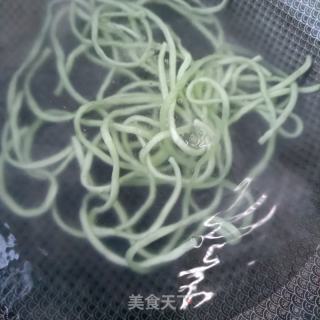 肉沫鸡枞花卤菠菜面的做法步骤：9
