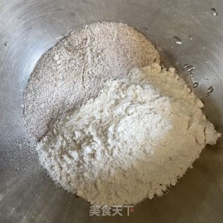 全麦煎饼的做法步骤：1