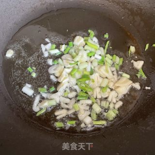 老干妈炒藕丝的做法步骤：4