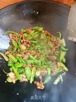 辣椒炒肉的做法步骤：7