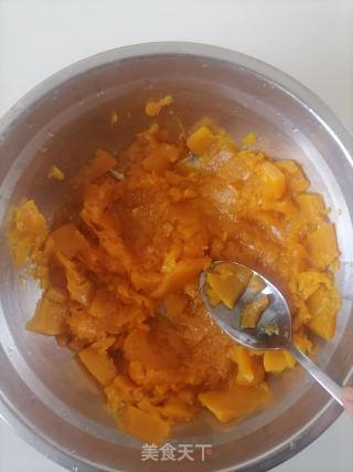 南瓜饼的做法步骤：5