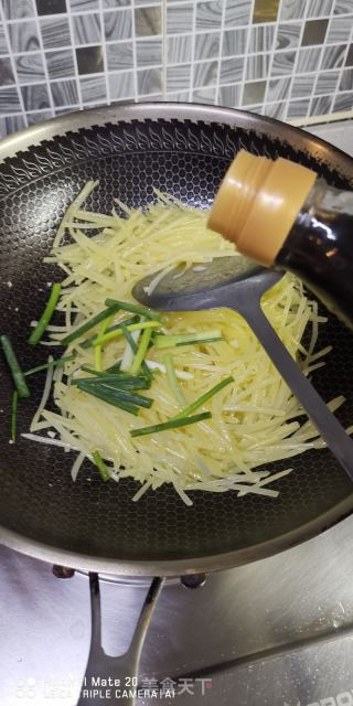 清炒土豆丝的做法步骤：7
