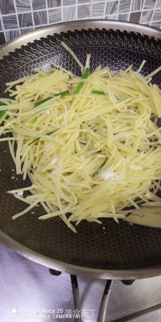 清炒土豆丝的做法步骤：8