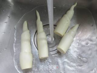 魔芋块烧茭白的做法步骤：2
