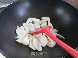 魔芋块烧茭白的做法步骤：6