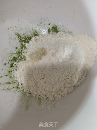 芝麻醬拌剪面的做法步骤：2