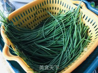 凉拌沙葱的做法步骤：1
