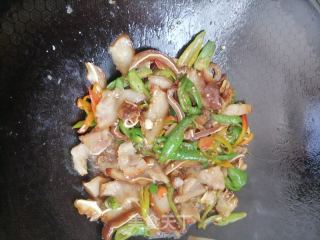 回锅猪耳的做法步骤：4