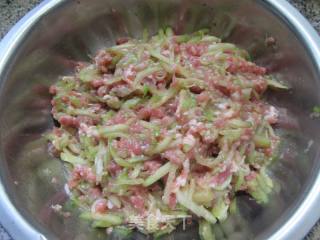 佛手瓜肉馅荞麦饺子的做法步骤：12