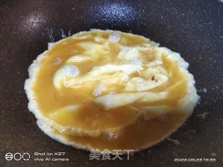 西红柿炒鸡蛋的做法步骤：2
