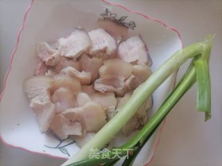 回锅肉的做法步骤：3