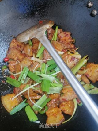 回锅肉的做法步骤：8