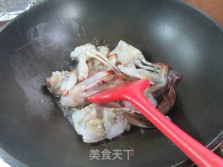 梭子蟹煮魔芋结的做法步骤：6