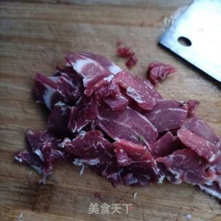 肉片炒白芹菜的做法步骤：3