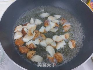 蚝油香菇炒油菜的做法步骤：5