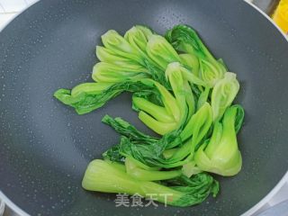 蚝油香菇炒油菜的做法步骤：6