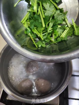 瑶柱萝卜牛肉丸汤的做法步骤：5