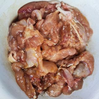 杏鲍菇煎鸡排的做法步骤：1