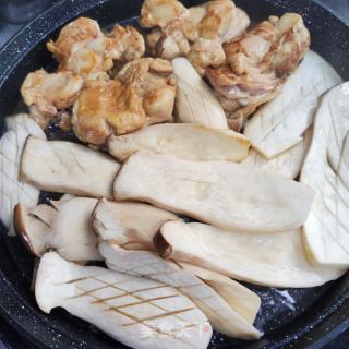 杏鲍菇煎鸡排的做法步骤：4