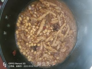 黄豆焖鸡爪的做法步骤：10