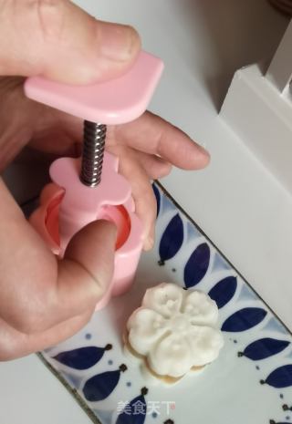 山药红枣桂花糕的做法步骤：9