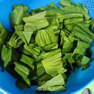 蘑菇炒小白菜的做法步骤：3
