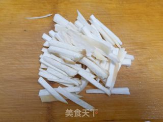 彩椒炒杏鲍菇的做法步骤：2