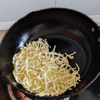 自制沙琪玛的做法步骤：3