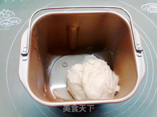 芝麻酱红糖小面包的做法步骤：4